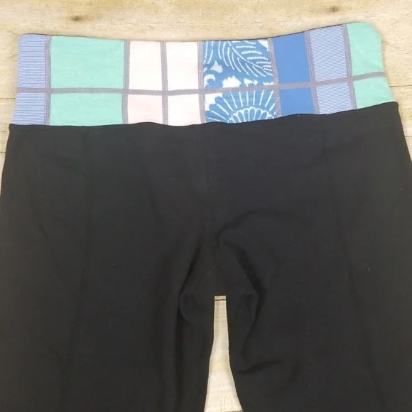 Lululemon Groove Crop Reversible Leggings - Picture 3 of 8